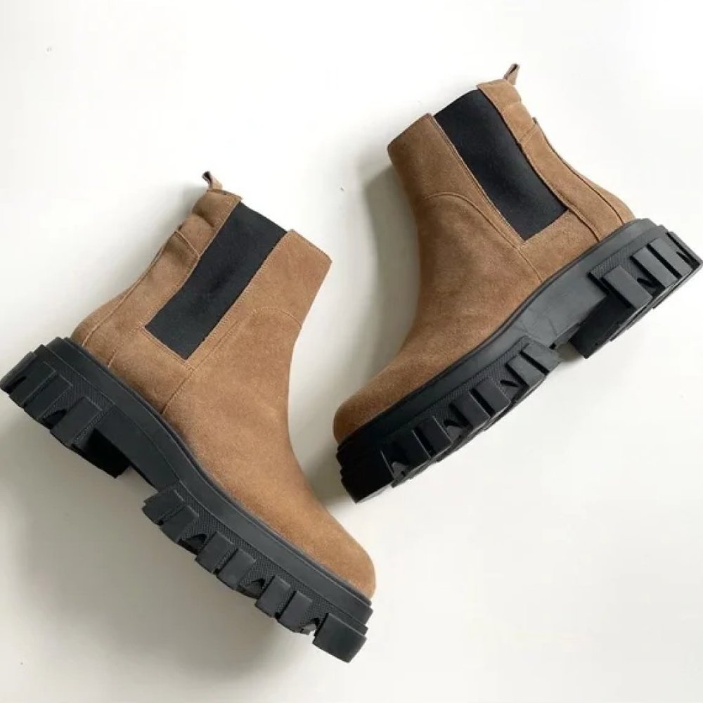 NEW Marc Fisher Meron Suede Lug Sole Ankle Booties Chunky - Picture 2 of 2